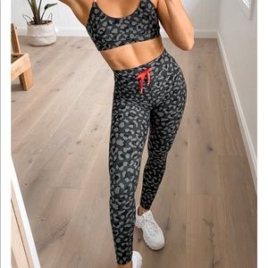 Sarah’s Day Active / Never Worn